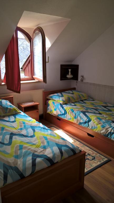 Ria Panzio Bed & Breakfast Esztergom Eksteriør bilde