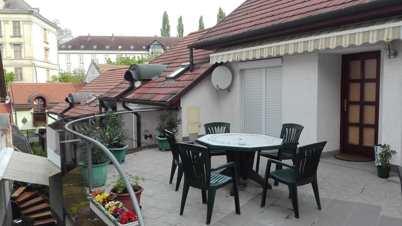 Ria Panzio Bed & Breakfast Esztergom Eksteriør bilde